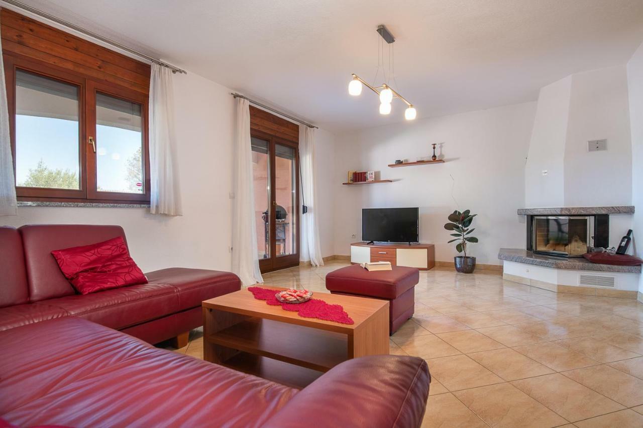 Ferienhaus Joy Liznjan Ngoại thất bức ảnh